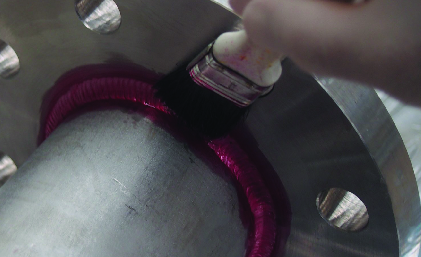 NDT Dye penetrant inspection